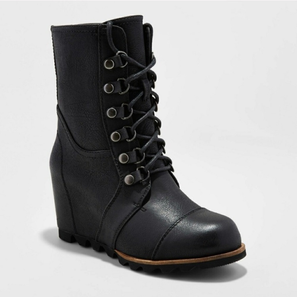 Marisol Merona or Sorel Jane of of arctic BLACK